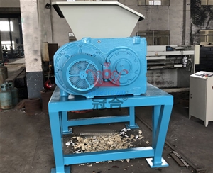 木材撕碎機的工作環境和檢查有哪些要求？